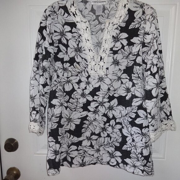 Cathy Daniels embroidered neckline/sleeve top, tropical flower look M $22.00 - Picture 1 of 6